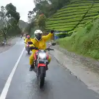 Galleri foto Galeri Foto: Turing Bandung-Ciwidey Bareng Motor Honda 150 cc