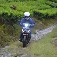 Galleri foto Galeri Foto: Turing Bandung-Ciwidey Bareng Motor Honda 150 cc