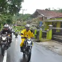 Galleri foto Galeri Foto: Turing Bandung-Ciwidey Bareng Motor Honda 150 cc