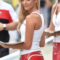 Galleri foto Galeri: Umbrella Girls MotoGP Indianapolis 2015