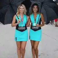 Galleri foto Galeri: Umbrella Girls MotoGP Indianapolis 2015