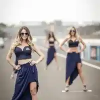 Galleri foto Galeri: Umbrella Girls MotoGP Indianapolis 2015