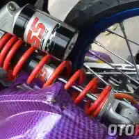 Galleri foto Modifikasi Honda Vario 125 2014, Warna Janda Buat Kontes