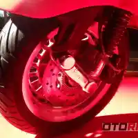 Galleri foto Detail Vespa 946 RED (Foto dan Video) Galleri foto Detail Vespa 946 RED (Foto dan Video)