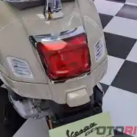 Galleri foto GALERI: Vespa GTS Classic, Fitur Kian Lengkap dan Canggih