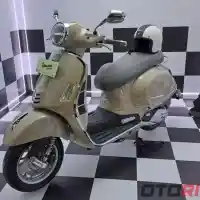Galleri foto GALERI: Vespa GTS Classic, Fitur Kian Lengkap dan Canggih