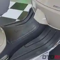 Galleri foto GALERI: Vespa GTS Classic, Fitur Kian Lengkap dan Canggih