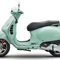 Galleri foto GALERI: Vespa GTS Super 150 i-get ABS dan GTS Super Tech 300 HPE ABS 2021