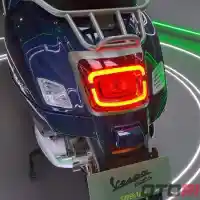 Galleri foto GALERI: Vespa GTS Super Tech 300 2023, Banyak Detail dan Fitur Baru