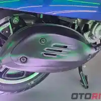 Galleri foto GALERI: Vespa GTS Super Tech 300 2023, Banyak Detail dan Fitur Baru
