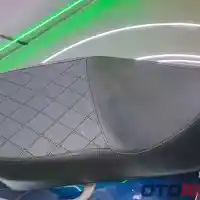 Galleri foto GALERI: Vespa GTS Super Tech 300 2023, Banyak Detail dan Fitur Baru