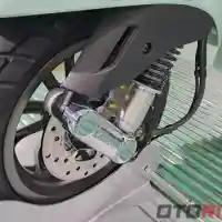 Galleri foto GALERI: Vespa LX 125 i-get Batik Special Edition, Dijual Terbatas!