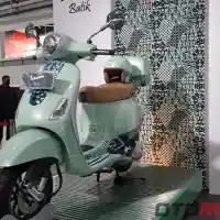 Galleri foto GALERI: Vespa LX 125 i-get Batik Special Edition, Dijual Terbatas!