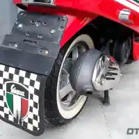 Galleri foto Maaf, Vespa LX Full Aksesori ini cuma Untuk Touring Saja