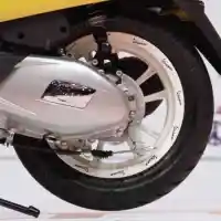 Galleri foto GALERI: Vespa Primavera Sean Wotherspoon 2020 Edisi Terbatas