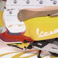 Galleri foto GALERI: Vespa Primavera Sean Wotherspoon 2020 Edisi Terbatas