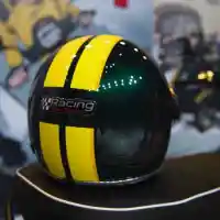 Galleri foto GALERI: Vespa Sprint 150 dan GTS 300 HPE Racing Sixties Edisi Terbatas