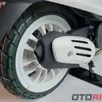 Galleri foto GALERI: Edisi Terbatas Vespa x Justin Bieber