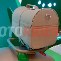 Galleri foto FOTO: Vespa 946 Dragon, Cuma 1.888 Unit di Dunia