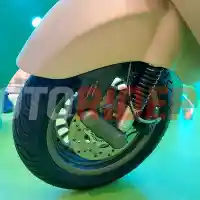 Galleri foto FOTO: Vespa 946 Dragon, Cuma 1.888 Unit di Dunia