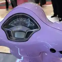 Galleri foto FOTO: Vespa LX 150 Tampil dengan Desain Elegan dan Teknologi Modern Galleri foto FOTO: Vespa LX 150 Tampil dengan Desain Elegan dan Teknologi Modern