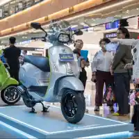 Galleri foto FOTO: Vespa Sprint Tech, Perpaduan Elegan dan Inovatif Galleri foto FOTO: Vespa Sprint Tech, Perpaduan Elegan dan Inovatif