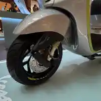 Galleri foto FOTO: Vespa Sprint Tech, Perpaduan Elegan dan Inovatif Galleri foto FOTO: Vespa Sprint Tech, Perpaduan Elegan dan Inovatif