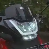 Galleri foto GALERI: Motor Bebek Rp 9 Jutaan Viar Star NX