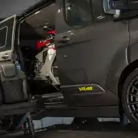 Galleri foto Valentino Rossi Jualan Mobil, Edisi Terbatas Hanya 460 Unit!