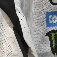 Galleri foto FOTO: Intip Detail Baju Balap Pertamina Enduro VR46 MotoGP