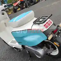 Galleri foto FOTO: WMoto Swiftbee 125, Matik Buat yang Ingin Tampil Nyentrik Galleri foto FOTO: WMoto Swiftbee 125, Matik Buat yang Ingin Tampil Nyentrik