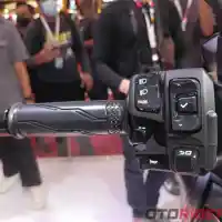 Galleri foto GALERI: Tampilan Terbaru Yamaha XMAX Connected 2022