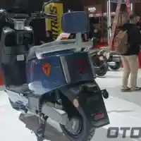 Galleri foto GALERI: Punya Tampilan Futuristik, Begini Tampang Yadea E8S Pro