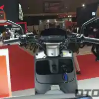 Galleri foto GALERI: Punya Tampilan Futuristik, Begini Tampang Yadea E8S Pro