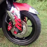 Galleri foto Modifikasi Yamaha Aerox VVA 155 Plug And Play Ala Gadis Cantik