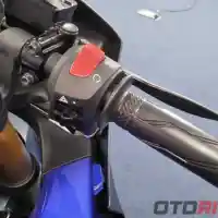 Galleri foto GALERI: Yamaha All New R15 Connected dan R15M Connected-ABS