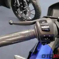 Galleri foto GALERI: Yamaha All New R15 Connected dan R15M Connected-ABS