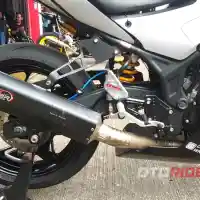 Galleri foto Modifikasi Yamaha R25 Tampil Gahar Di Sirkuit Balap, Habiskan Biaya Rp 50 Juta!