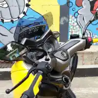 Galleri foto Modifikasi Yamaha XMax Berlabur Rona Kuning Ferrari