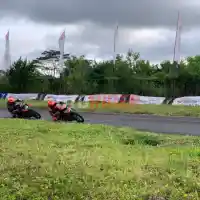 Galleri foto FOTO: Yamaha Cup Race Tasikmalaya 2025, Antusiasme Pembalap Makin Kuat Galleri foto FOTO: Yamaha Cup Race Tasikmalaya 2025, Antusiasme Pembalap Makin Kuat