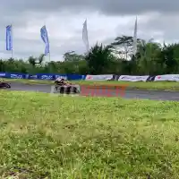 Galleri foto FOTO: Yamaha Cup Race Tasikmalaya 2025, Antusiasme Pembalap Makin Kuat Galleri foto FOTO: Yamaha Cup Race Tasikmalaya 2025, Antusiasme Pembalap Makin Kuat