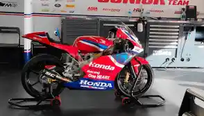 Galeri Foto: Suasana Paddock dan Trek di FIM JuniorGP 2025 Catalunya