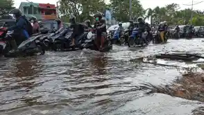 Banjir Sebabkan Motor Rusak, Masyarakat Berhak Ajukan Ganti Rugi