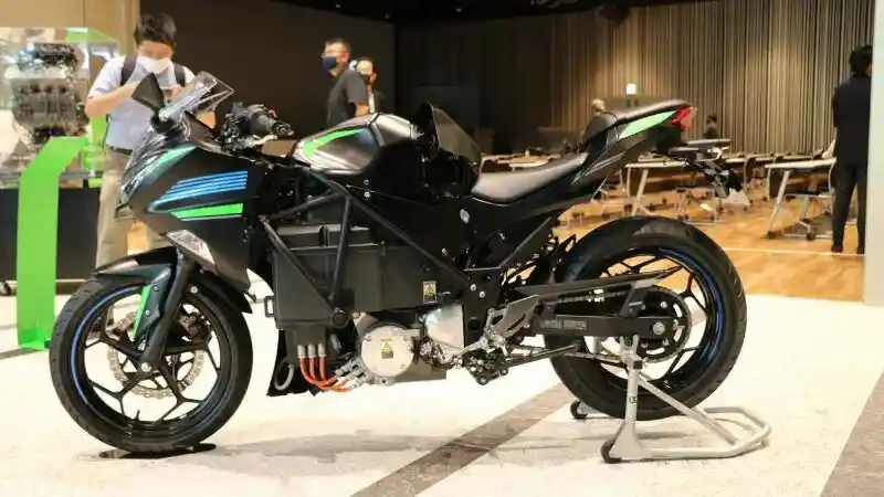 Kawasaki Luncurkan Motor Listrik Pada Juni Mendatang